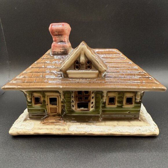 Vintage Ceramic Lighted Train Station & Train by Mr. USA - Picture 8 of 15